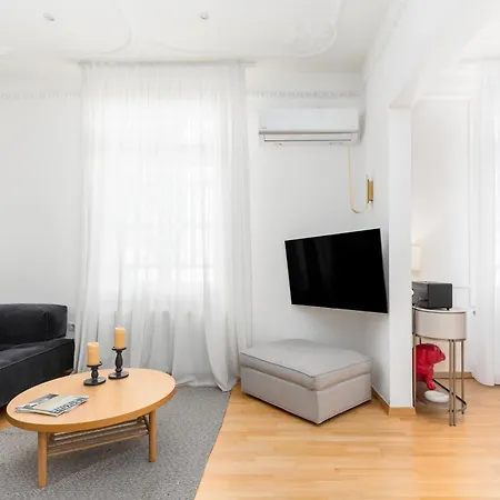 Zoe By Halu! Lovely Penthouse In The Center アパート